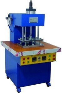 Machine automatique de gravure de vêtements en TPU pour les vêtements