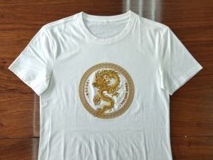 Un bon prix. Étiquette de timbre à l'encre en relief personnalisée de précision dans le textile en ligne