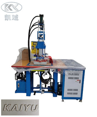 Un bon prix. OEM Machine de gravure à haute fréquence Production d'étiquettes de chemises sur mesure en ligne