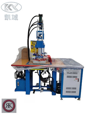 Un bon prix. Machine de gravure à haute fréquence pour la fabrication d'étiquettes de chaussures en ligne